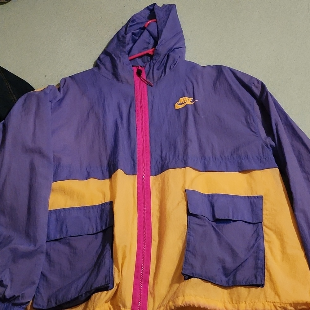 Nike windbreaker